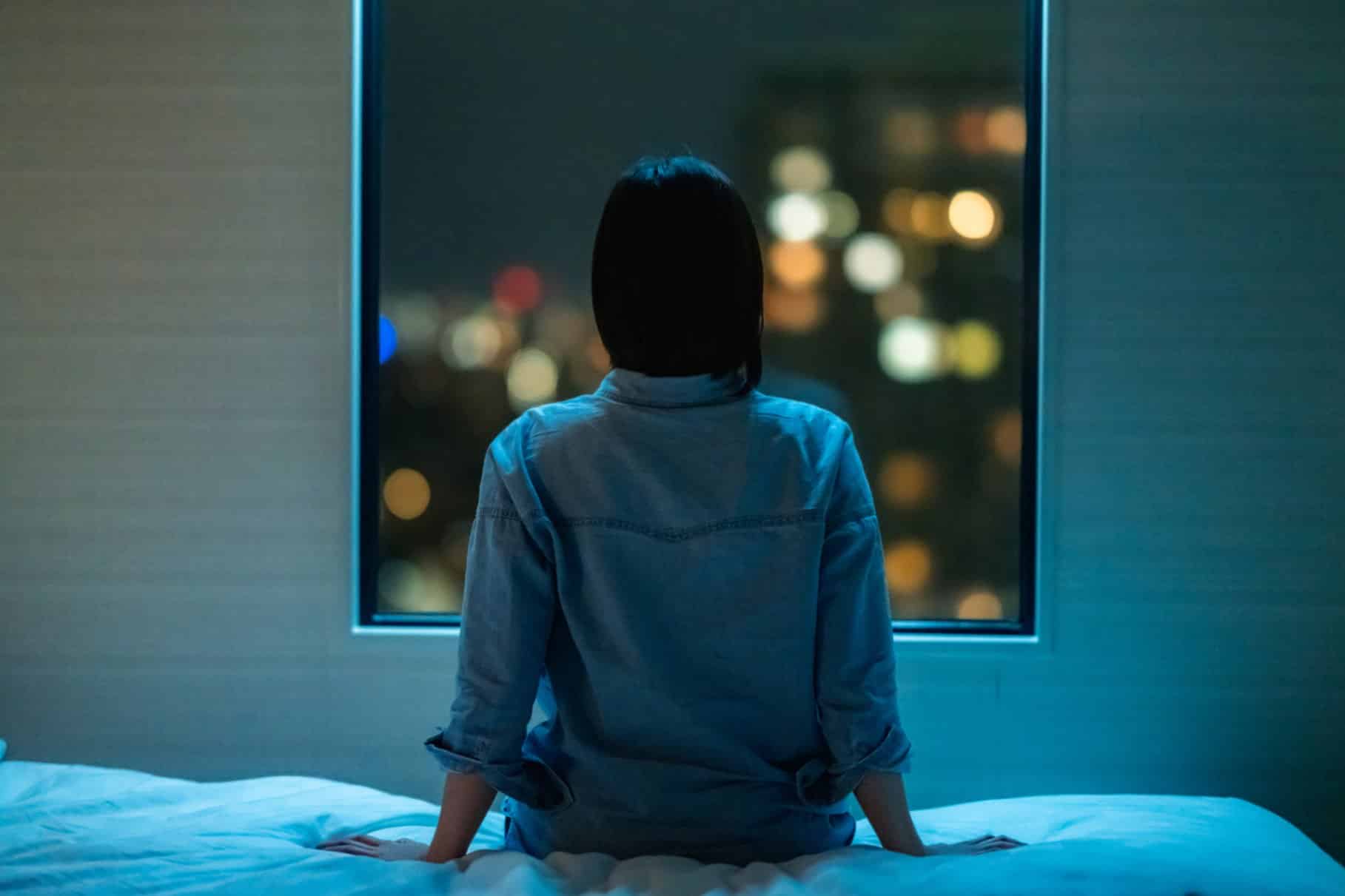 Insomnia: Symptoms, Causes, and Treatment 