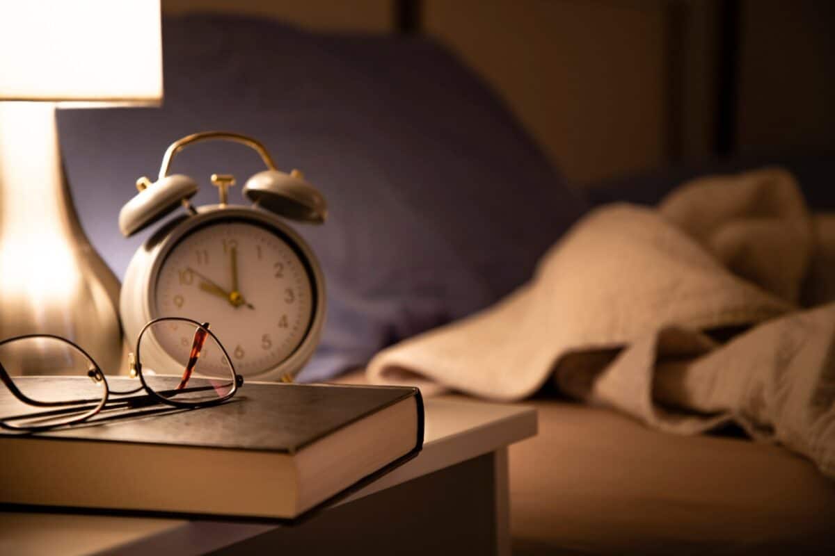 Sleep Tips for Older Adults - HelpGuide.org