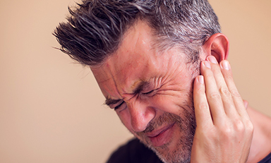 Man feels ear pain
